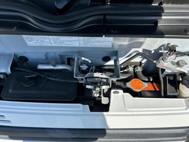 ハイゼットカーゴ スペシャル　保証書／ＥＴＣ／ＥＢＤ付ＡＢＳ／横滑り防止装置／アイドリングストップ／エアバッグ　運転席／エアバッグ　助手席／パワーステアリング／オートライト／マニュアルエアコン／取扱説明書／ユーザー買取車（46枚目）