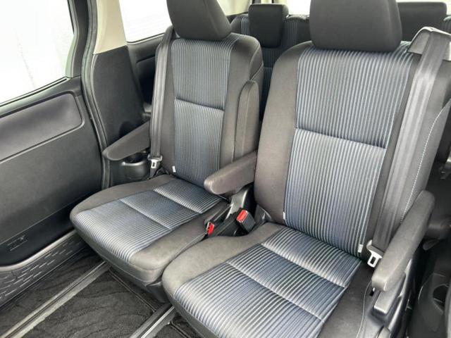 ヴォクシー ＺＳキラメキ　新品タイヤ／保証書／社外　１０インチ　ＳＤナビ／トヨタセーフティセンス／両側電動スライドドア／車線逸脱防止支援システム／ヘッドランプ　ＬＥＤ／Ｂｌｕｅｔｏｏｔｈ接続／ＥＴＣ／ＥＢＤ付ＡＢＳ　ＤＶＤ再生（8枚目）