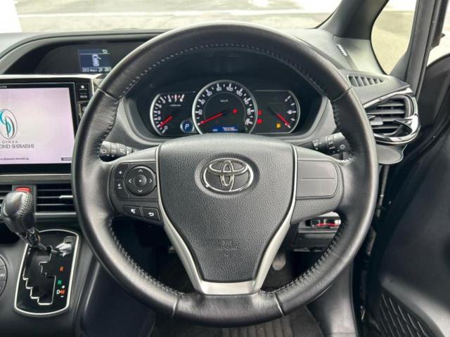 ヴォクシー ＺＳキラメキ　新品タイヤ／保証書／社外　１０インチ　ＳＤナビ／トヨタセーフティセンス／両側電動スライドドア／車線逸脱防止支援システム／ヘッドランプ　ＬＥＤ／Ｂｌｕｅｔｏｏｔｈ接続／ＥＴＣ／ＥＢＤ付ＡＢＳ　ＤＶＤ再生（15枚目）