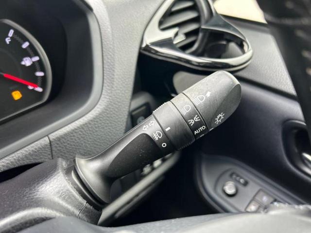 ヴォクシー ＺＳキラメキ　新品タイヤ／保証書／社外　１０インチ　ＳＤナビ／トヨタセーフティセンス／両側電動スライドドア／車線逸脱防止支援システム／ヘッドランプ　ＬＥＤ／Ｂｌｕｅｔｏｏｔｈ接続／ＥＴＣ／ＥＢＤ付ＡＢＳ　ＤＶＤ再生（16枚目）