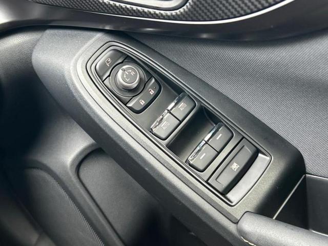 ＸＶ ４ＷＤアドバンススタイルエディション　保証書／純正　ＳＤナビ／アイサイト／シートヒーター　前席／車線逸脱防止支援システム／シート　ハーフレザー／プロパイロット／パーキングアシスト　自動操舵／ドライブレコーダー　純正　衝突被害軽減システム（27枚目）