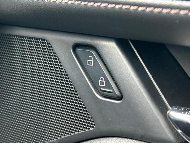 �i�r�A�h�����R�A�d�s�b�A�t���b�v�_�E�����j�^�[�A�f�W�^���C���i�[�~���[�������c��t���\�ł��I�I�v�V�������L�x�Ɏ�葵���Ă���܂��̂ł����S���������I