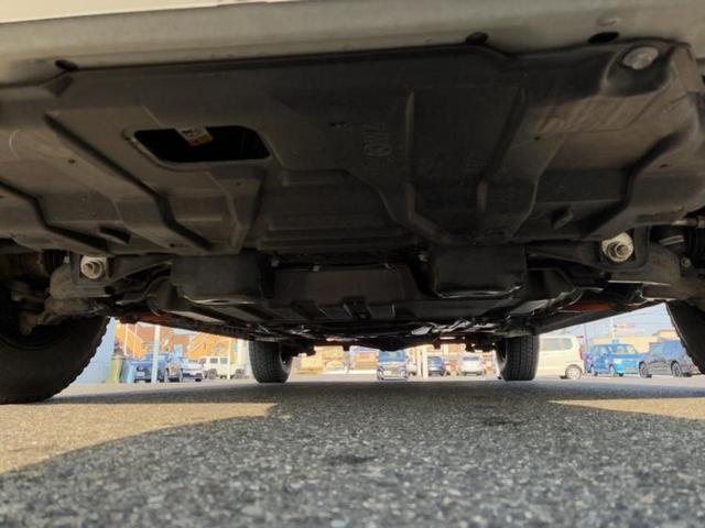 ハイエースワゴン 4WD GL 新品タイヤ/保証書/社外 8インチ SDナビ/フリップダウンモニター 社外 12.8インチ/トヨタセーフティセンス/電動スライドドア/車線逸脱防止支援システム/ドライブレコーダー 前後 バックカメラ(13枚目)