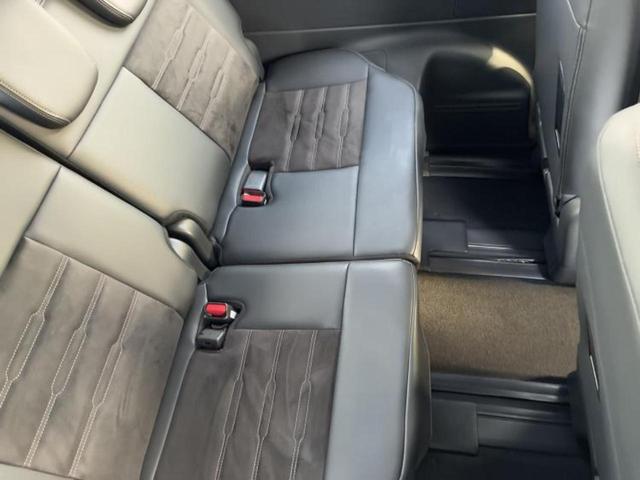 ステップワゴン ｅＨＥＶスパーダプレミアムライン　新品タイヤ／保証書／純正　１１インチ　メモリーナビ／フリップダウンモニター　純正　１５．６インチ／アドバンスドルームミラー／ホンダセンシング／両側電動スライドドア／シートヒーター　全席　バックカメラ（6枚目）