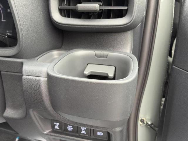 シエンタ ハイブリッドZ ディスプレイオーディオ+ナビ10.5インチ/トヨタセーフティセンス/両側電動スライドドア/シートヒーター 前席/パノラミックビューモニター/車線逸脱防止支援システム/ドライブレコーダー 純正 ドラレコ(39枚目)