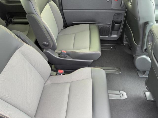 フリード クロスター　保証書／純正　８インチ　ナビ／ホンダセンシング／両側電動スライドドア／シートヒーター　前席／車線逸脱防止支援システム／登録済未使用車／ヘッドランプ　ＬＥＤ／Ｂｌｕｅｔｏｏｔｈ接続／ＥＢＤ付ＡＢＳ（5枚目）