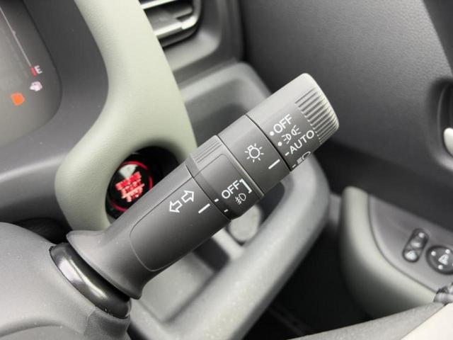 フリード クロスター　保証書／純正　８インチ　ナビ／ホンダセンシング／両側電動スライドドア／シートヒーター　前席／車線逸脱防止支援システム／登録済未使用車／ヘッドランプ　ＬＥＤ／Ｂｌｕｅｔｏｏｔｈ接続／ＥＢＤ付ＡＢＳ（16枚目）