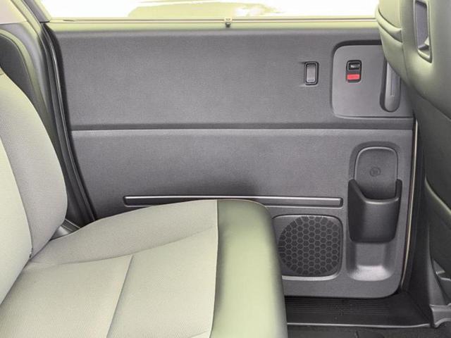 フリード クロスター　保証書／純正　８インチ　ナビ／ホンダセンシング／両側電動スライドドア／シートヒーター　前席／車線逸脱防止支援システム／登録済未使用車／ヘッドランプ　ＬＥＤ／Ｂｌｕｅｔｏｏｔｈ接続／ＥＢＤ付ＡＢＳ（25枚目）