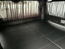 WECARSの展示場では実際に見て、触ってお車をお選びいただけます!知識の豊富な営業スタッフが様々なカーライフをご提案いたします!