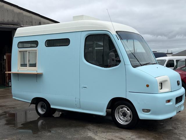 アトラスロコ キッチンカー仕様　８ナンバー加工車登録　ステンＷシンク　給水電動ポンプ　給排水タンク　換気扇　１２０ｃｍＬＥＤライト２灯　１００Ｖコンセント　ステン棚　スチールメッシュ棚　外部１００Ｖ入電防水ＢＯＸ　室内ウオークスルー（2枚目）