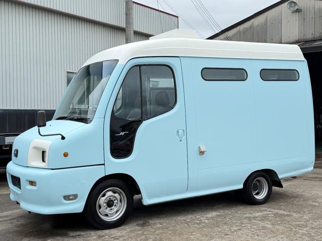 アトラスロコ キッチンカー仕様　８ナンバー加工車登録　ステンＷシンク　給水電動ポンプ　給排水タンク　換気扇　１２０ｃｍＬＥＤライト２灯　１００Ｖコンセント　ステン棚　スチールメッシュ棚　外部１００Ｖ入電防水ＢＯＸ　室内ウオークスルー（8枚目）