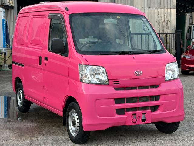 ハイゼットカーゴ キッチンカー仕様４ＷＤ２シーターブラインド　４ＷＤキッチンカー仕様　Ｗシンク　給排水タンク　電動給水ポンプ　換気扇　パッションピンク　バッテリーカットスイッチ（9枚目）