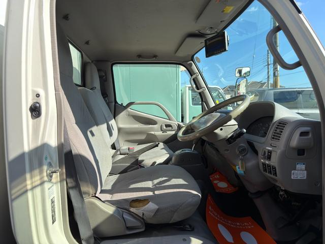 ダイナトラック キッチンカー　キッチンカー仕様　Ｗ２６００ＸＨ９７０アルミサッシ窓　Ｗシンク内新品２００ＬＸ２給排水タンク　新品電動給水ポンプ　レール式ＬＥＤスポット　新品換気扇カバー付属　新品フロアー張替施工リフォーム後未使用（50枚目）