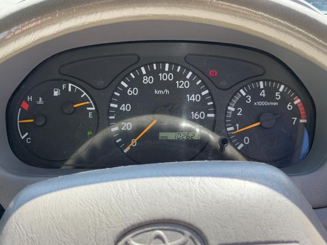 ダイナトラック キッチンカー　キッチンカー仕様　Ｗ２６００ＸＨ９７０アルミサッシ窓　Ｗシンク内新品２００ＬＸ２給排水タンク　新品電動給水ポンプ　レール式ＬＥＤスポット　新品換気扇カバー付属　新品フロアー張替施工リフォーム後未使用（61枚目）