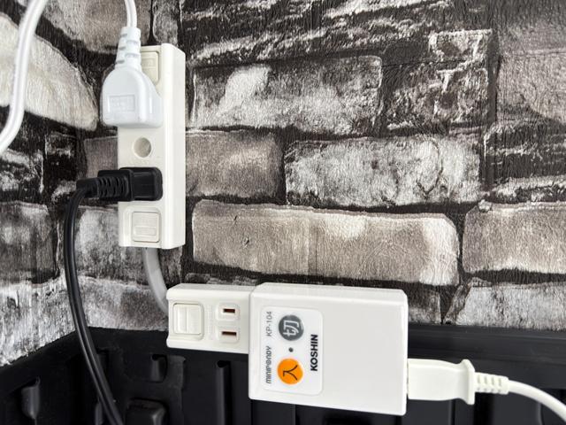 タイタンダッシュ キッチンカー W2600XH970アルミサッシ窓 Wシンク内新品200L給排水タンク新品電動給水ポンプ レール式LEDスポットライト 新品換気扇防水カバー付 新品フロアー張替え施工ロックブラック壁リフォーム後未使用(33枚目)