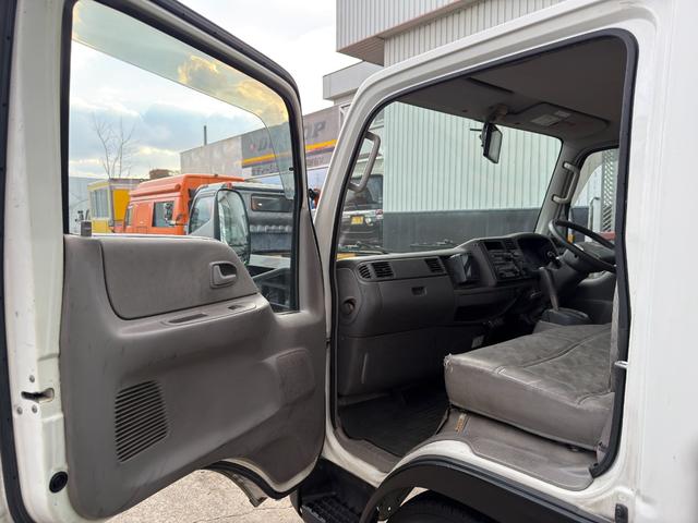 タイタンダッシュ キッチンカー W2600XH970アルミサッシ窓 Wシンク内新品200L給排水タンク新品電動給水ポンプ レール式LEDスポットライト 新品換気扇防水カバー付 新品フロアー張替え施工ロックブラック壁リフォーム後未使用(39枚目)