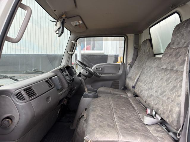 タイタンダッシュ キッチンカー W2600XH970アルミサッシ窓 Wシンク内新品200L給排水タンク新品電動給水ポンプ レール式LEDスポットライト 新品換気扇防水カバー付 新品フロアー張替え施工ロックブラック壁リフォーム後未使用(40枚目)