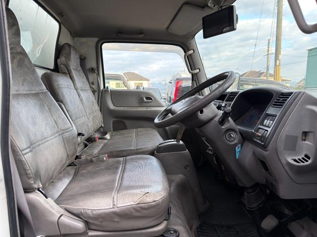 タイタンダッシュ キッチンカー W2600XH970アルミサッシ窓 Wシンク内新品200L給排水タンク新品電動給水ポンプ レール式LEDスポットライト 新品換気扇防水カバー付 新品フロアー張替え施工ロックブラック壁リフォーム後未使用(47枚目)