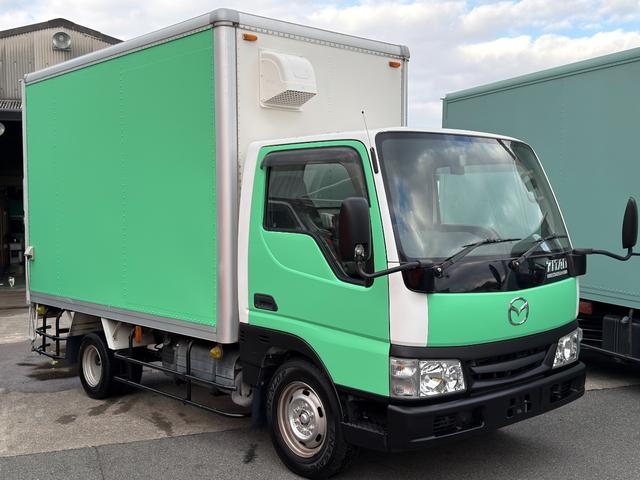 タイタンダッシュ キッチンカー W2600XH970アルミサッシ窓 Wシンク内新品200L給排水タンク新品電動給水ポンプ レール式LEDスポットライト 新品換気扇防水カバー付 新品フロアー張替え施工ロックブラック壁リフォーム後未使用(60枚目)