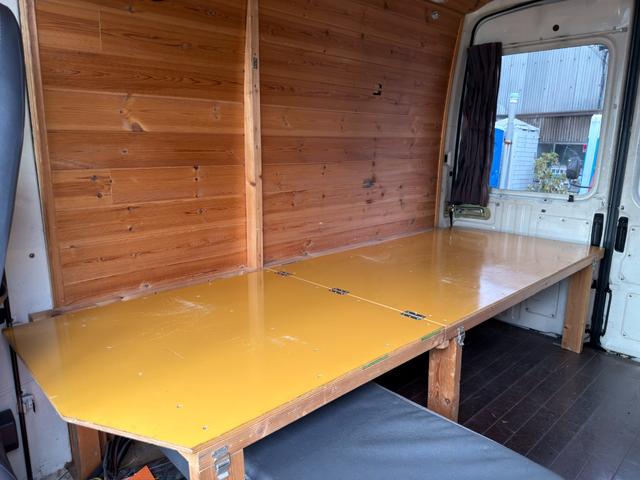 ダイナアーバンサポーター 　４ＷＤ　３．０Ｌディーゼル　５名乗車　８ナンバー　キャンピングカーベース　キッチンカーベース　トランポベース　ウオークスルー　ＮＯＸ／ＰＭ規制適合　リアヒーター装備　作業台兼用ベッド折り畳み式（41枚目）