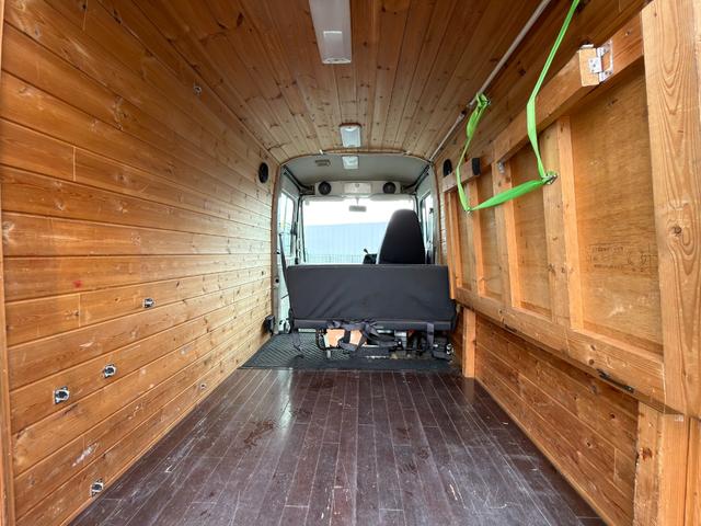 ダイナアーバンサポーター 　４ＷＤ　３．０Ｌディーゼル　５名乗車　８ナンバー　キャンピングカーベース　キッチンカーベース　トランポベース　ウオークスルー　ＮＯＸ／ＰＭ規制適合　リアヒーター装備　作業台兼用ベッド折り畳み式（46枚目）