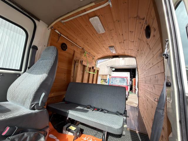 ダイナアーバンサポーター 　４ＷＤ　３．０Ｌディーゼル　５名乗車　８ナンバー　キャンピングカーベース　キッチンカーベース　トランポベース　ウオークスルー　ＮＯＸ／ＰＭ規制適合　リアヒーター装備　作業台兼用ベッド折り畳み式（53枚目）