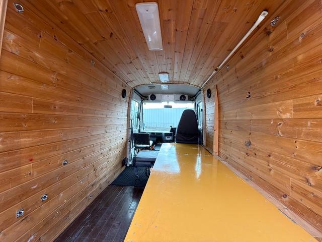 ダイナアーバンサポーター 　４ＷＤ　３．０Ｌディーゼル　５名乗車　８ナンバー　キャンピングカーベース　キッチンカーベース　トランポベース　ウオークスルー　ＮＯＸ／ＰＭ規制適合　リアヒーター装備　作業台兼用ベッド折り畳み式（67枚目）