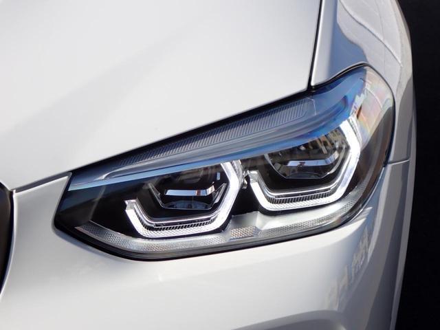 M40d メーカーデモカー/禁煙車/黒革電動/HUD/ジェスチャー/Mブレーキ/ACC/電動シート/リアリクライニング/シートヒータ/アダプティブMサス/コンフォートA/アンビエントライト/電動ゲート(27枚目)