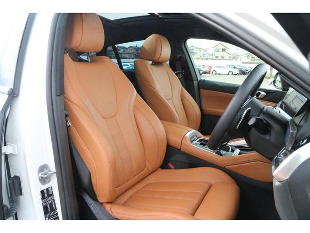 xDrive 35d Mスポーツ 弊社下取り車/ワンオーナー/禁煙車/プラスPKG/パノラマ/H&Cホルダー/茶革電動/HUD ACC/ハーマンK/ジェスチャー/電動シート/シートヒーター/前後ドラレコ/電動ゲート/レーダー探知機(8枚目)