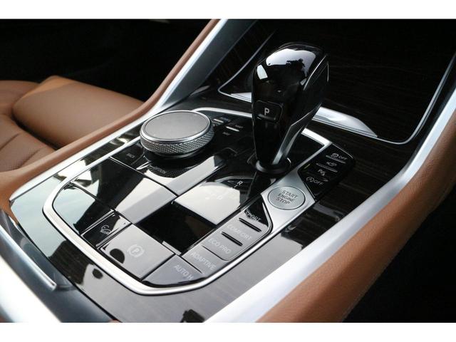xDrive 35d Mスポーツ 弊社下取り車/ワンオーナー/禁煙車/プラスPKG/パノラマ/H&Cホルダー/茶革電動/HUD ACC/ハーマンK/ジェスチャー/電動シート/シートヒーター/前後ドラレコ/電動ゲート/レーダー探知機(11枚目)