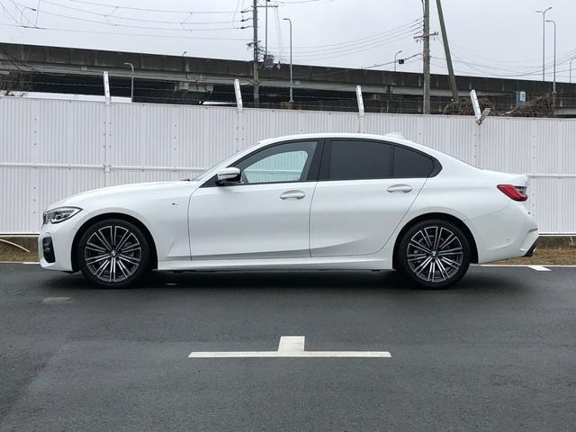 ３２０ｄ　ｘＤｒｉｖｅ　Ｍスポーツ　弊社下取り車　ワンオーナー　禁煙車　タッチナビ　携帯ワイヤレス充電　ＡＣＣ　純正ドラレコ前後　Ｒフィルム　アンビエントライト　Ｂカメラ　前後ＰＤＣ　コンフォートアクセス　１８インチＡＷ　電動トランク(6枚目)