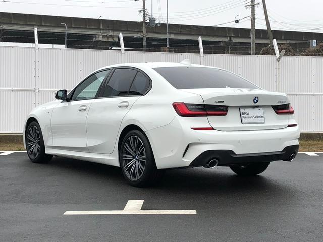 ３２０ｄ　ｘＤｒｉｖｅ　Ｍスポーツ　弊社下取り車　ワンオーナー　禁煙車　タッチナビ　携帯ワイヤレス充電　ＡＣＣ　純正ドラレコ前後　Ｒフィルム　アンビエントライト　Ｂカメラ　前後ＰＤＣ　コンフォートアクセス　１８インチＡＷ　電動トランク(7枚目)