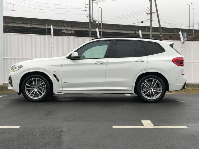 ｘＤｒｉｖｅ　２０ｄ　Ｍスポーツ　弊社下取り車　ワンオーナー　タッチナビ　携帯ワイヤレス充電　黒革　ランバーサポート　アンビエントライト　前後ＰＤＣ　コンフォートアクセス　１９インチＡＷ　電動シート　シートヒーター前後(6枚目)