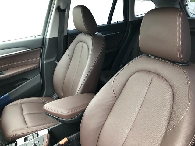 Ｘ１ ｘＤｒｉｖｅ　１８ｄ　ｘライン　認定中古車　ＬＣＩ　茶革　ＡＣＣ　電動シートＨ　ウッドＰ　弊社下取り車　ワンオーナー　禁煙車　タッチナビ　１８インチＡＷ　ドラレコ前後　ハイラインＰＫＧ　アンビエント　コンフォートＡ　電動トランク（49枚目）