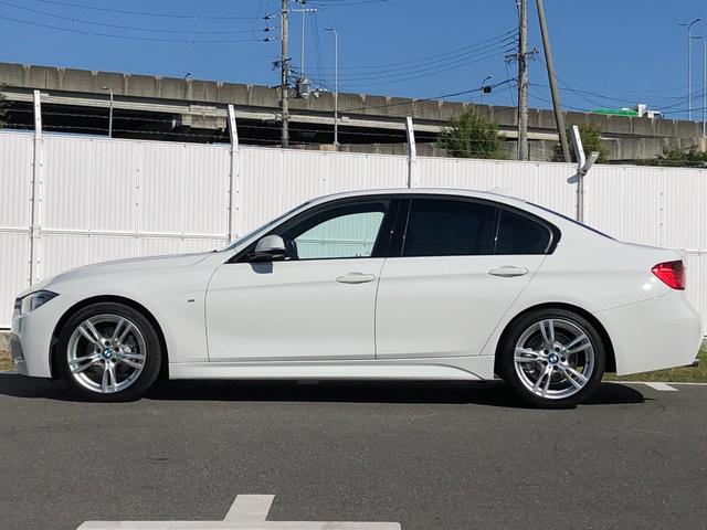 3シリーズ 320d Mスポーツ 黒革 クルコン 電動シートH パドルS アルミP リアフィルム リアPDC バックカメラ 追突警告 CDスロット コンフォートA 18インチAW 弊社下取り車 禁煙車(7枚目)