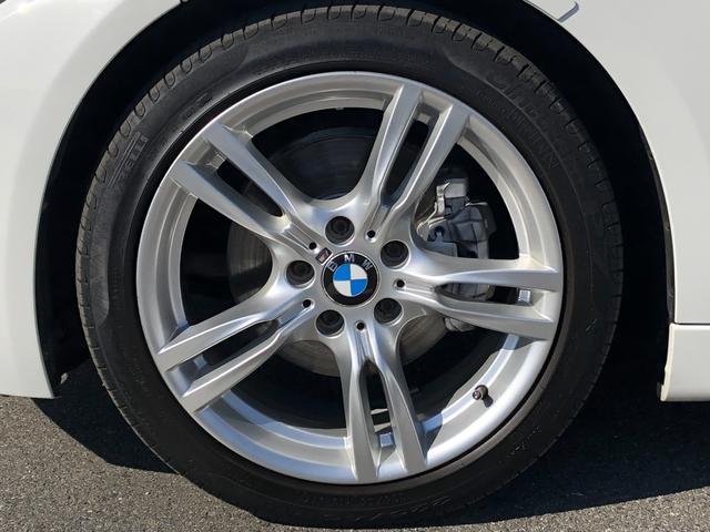 3シリーズ 320d Mスポーツ 黒革 クルコン 電動シートH パドルS アルミP リアフィルム リアPDC バックカメラ 追突警告 CDスロット コンフォートA 18インチAW 弊社下取り車 禁煙車(11枚目)