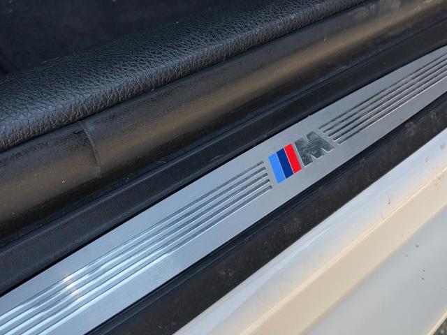 3シリーズ 320d Mスポーツ 黒革 クルコン 電動シートH パドルS アルミP リアフィルム リアPDC バックカメラ 追突警告 CDスロット コンフォートA 18インチAW 弊社下取り車 禁煙車(23枚目)