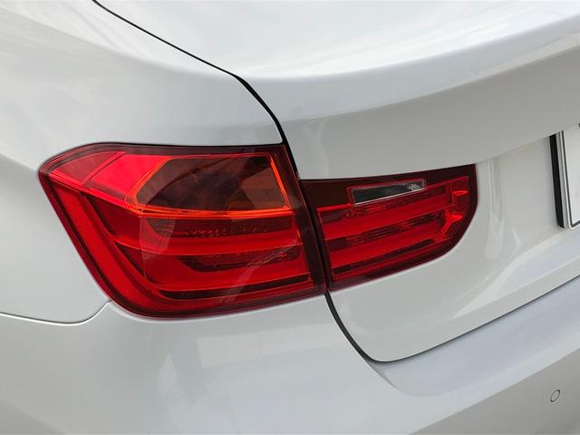 3シリーズ 320d Mスポーツ ACC 電動シート コンフォートA パドルS アルミパネル CDスロット アンビエント バックカメラ リアフィルム リアPDC ヘッドライトウォッシャー(15枚目)