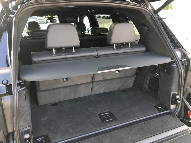 Ｘ７ ｘＤｒｉｖｅ　４０ｄ　Ｍスポーツ　２年保証付　スカイラウンジ　黒革　ＨＵＤ　エアサス　Ｈ／Ｋ　カーブドＤ　ウッドＰ　電動シートＨ前後　ＡＣＣ　Ｈ＆Ｃホルダー　Ｖシート　ソフトクローズ　２２ＡＷ　弊社デモカー　禁煙車　認定中古車（19枚目）