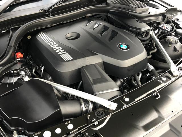 5シリーズ 523i エクスクルーシブ 2年保証付 プラスPKG ドライビングPKG 19AW HUD 黒合革 ウッドP 電動トランク 電動シートH前後 全周囲 地デジ ドラレコ前後 弊社下取り車 ワンオーナー 禁煙車 認定中古車(19枚目)