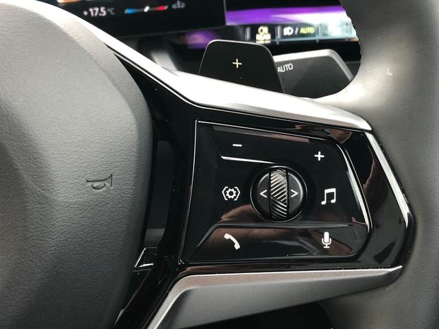 5シリーズ 523i エクスクルーシブ 2年保証付 プラスPKG ドライビングPKG 19AW HUD 黒合革 ウッドP 電動トランク 電動シートH前後 全周囲 地デジ ドラレコ前後 弊社下取り車 ワンオーナー 禁煙車 認定中古車(28枚目)