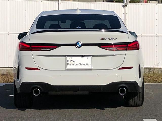 2シリーズ 218dグランクーペ Mスポーツ 2年保証付 BKグリル カーボンミラー ACC リアスポイラー 電動シート アンビエント ドラレコ前後 リアフィルム バックカメラ 前後PDC 18AW 弊社下取り車 ワンオーナー 禁煙車認定中古車(8枚目)