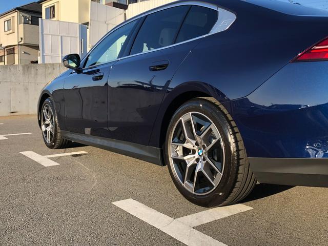 車両の詳細、ご質問につきましては、営業スタッフまでお気軽にご連絡下さいませ。遠方のお客様には実車の詳細動画送信も承ります。お問合せをお待ち致しております。