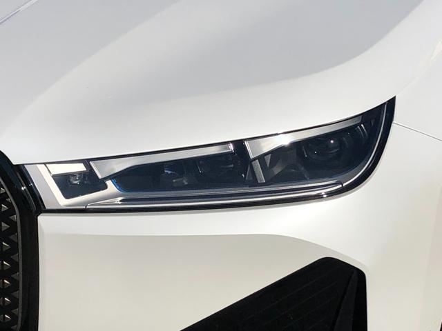 ｉＸ ｘＤｒｉｖｅ　５０　２年保証付　テクノロジーＰＫＧ　スカイラウンジ　Ｂ＆Ｗ　黒革　レーザーライト　ＨＵＤ　エアサス　Ｖシート　ステアリングＨ　マッサージＳ　ドラレコ２１ＡＷ　弊社下取り車　ワンオーナー禁煙車　認定中古車（22枚目）