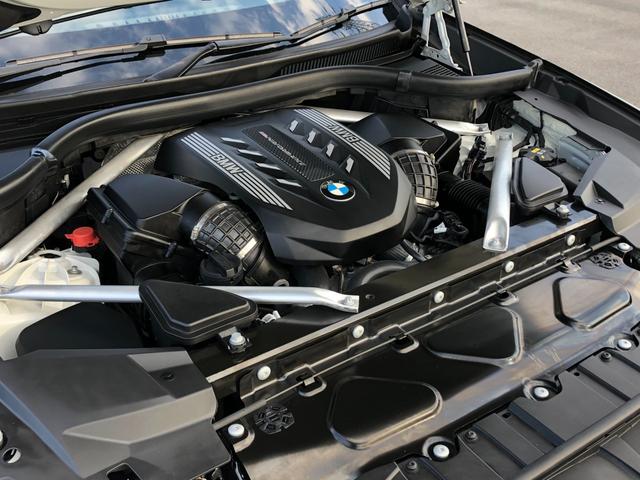 X6 M50i 2年保証付 Mブレーキ H/K 茶革 HUD 全周囲 Vシート ドラレコ前後 ステアリングH 地デジ H&Cホルダー ACC コンフォートP 21AW 弊社下取り車 ワンオーナー 禁煙車認定中古車(21枚目)