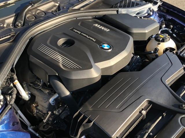 ３シリーズ ３１８ｉスポーツ　クルコン　レーン警告　電動シート　ＬＥＤ　　タッチナビ　追突警告　ブラックパネル　アンビエント　バックカメラ　前後ＰＤＣ　１７ＡＷ　弊社下取り車　ワンオーナー　禁煙車（17枚目）