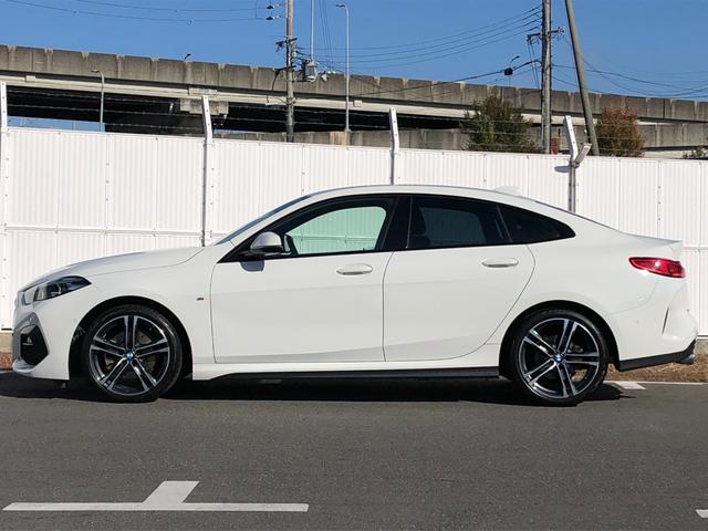 ２シリーズ ２１８ｉグランクーペ　Ｍスポーツ　２年保証付　ＡＣＣ　電動シート　前後ＰＤＣ　レーン警告　アンビエント　バックカメラ　ドラレコ前後　追突警告　ＬＥＤ　１８ＡＷ　弊社下取り車　禁煙車　認定中古車（6枚目）