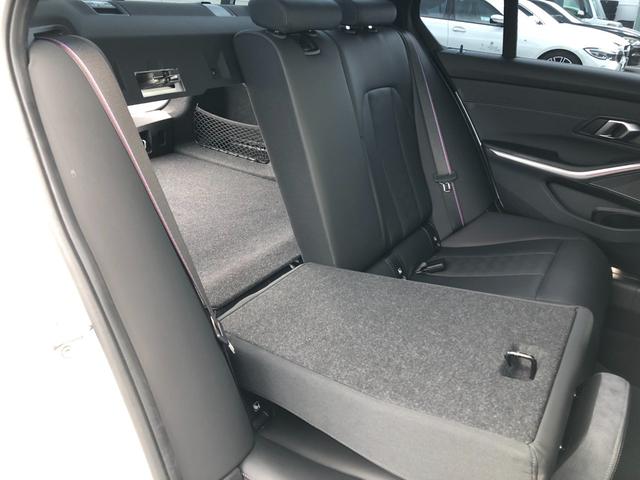 M3 M3セダン コンペティション M xDrive 2年保証付 HUD 黒革 Vシート H/K Mブレーキ 電動シートH ACC 地デジ 全周囲 レーザーライト 19/20インチAW アンビエント Rフィルム 弊社下取り車 ワンオーナー 認定中古車(66枚目)