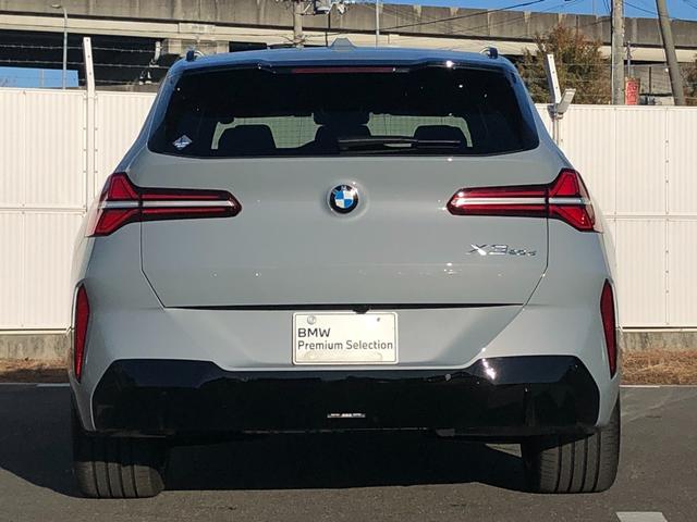 Ｘ３ ２０ｄ　ｘＤｒｉｖｅ　Ｍスポーツ　２年保証付　パノラマ　ＨＵＤ　ハーマンＫ　白合革　Ｖシート　ステアリングＨ　電動シートＨ前後　ＡＣＣ　全周囲　電動ゲート　地デジ　コンフォートＰＫＧ　２０ＡＷ　弊社デモカー　禁煙車認定中古車（8枚目）