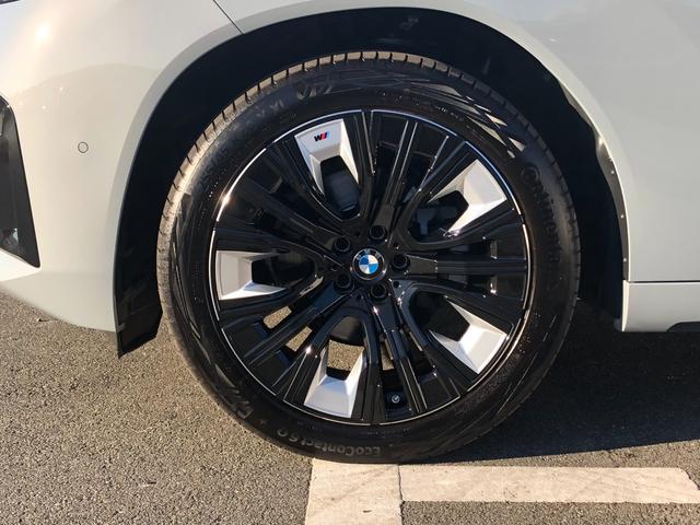 Ｘ３ ２０ｄ　ｘＤｒｉｖｅ　Ｍスポーツ　２年保証付　パノラマ　ＨＵＤ　ハーマンＫ　白合革　Ｖシート　ステアリングＨ　電動シートＨ前後　ＡＣＣ　全周囲　電動ゲート　地デジ　コンフォートＰＫＧ　２０ＡＷ　弊社デモカー　禁煙車認定中古車（11枚目）